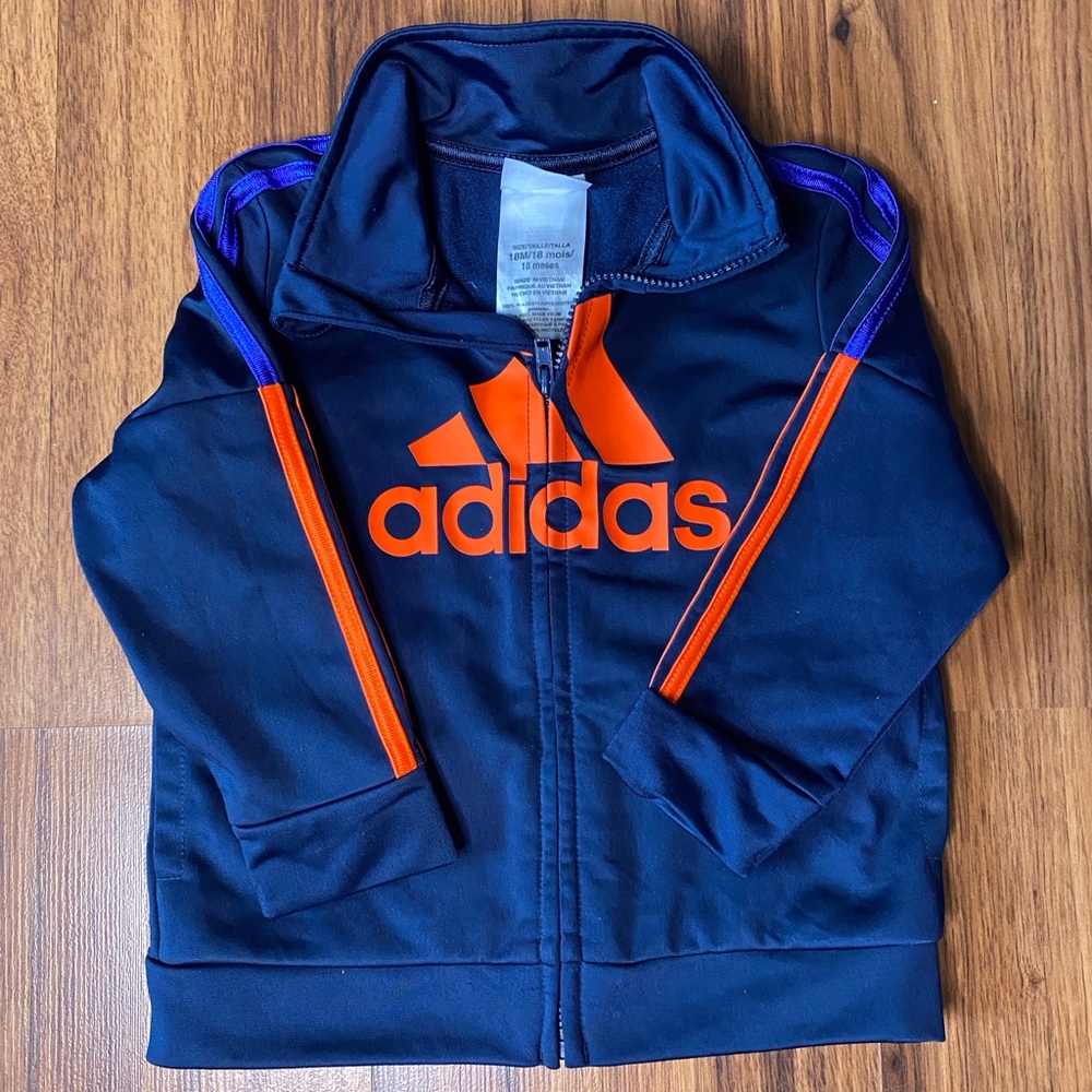 Adidas Classic logo zip up sweatsuit baby size 18M.